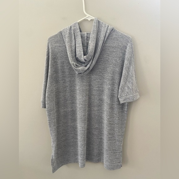 Orb Heather Grey Lightweight Knit Hooded Short Sleeve Top - Picture 3 of 4